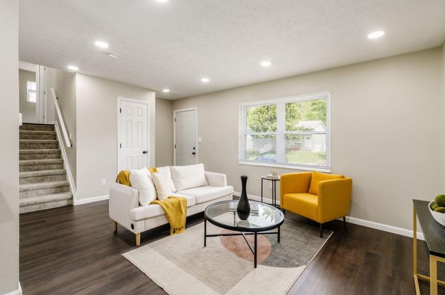 3415 Southfield Drive E, Columbus, OH 43207