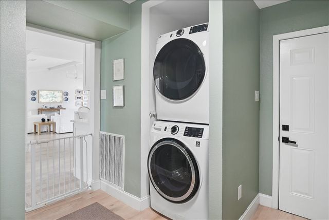 4263 Shady Bend Drive, Dallas, TX 75244