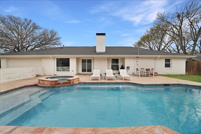 4263 Shady Bend Drive, Dallas, TX 75244