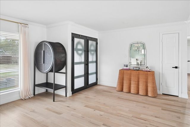 4263 Shady Bend Drive, Dallas, TX 75244