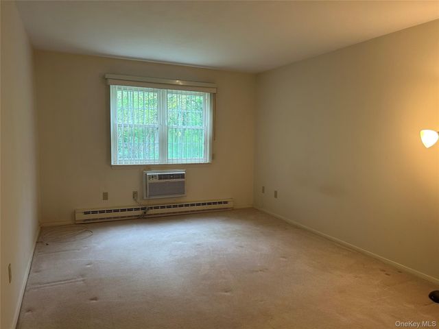 101 Sylvan Avenue 52, Miller Place, NY 11764