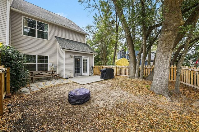 37 Rivers Point Row A, Charleston, SC 29412