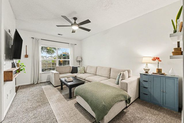 37 Rivers Point Row A, Charleston, SC 29412