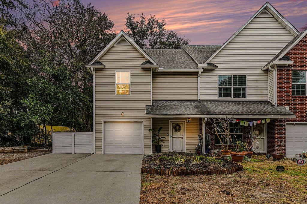37 Rivers Point Row A, Charleston, SC 29412
