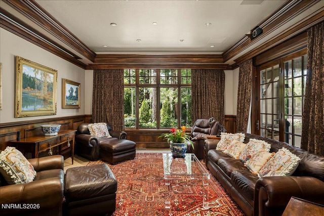 6025 Lake Geneva Drive, Reno, NV 89511