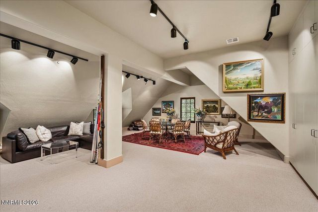 6025 Lake Geneva Drive, Reno, NV 89511