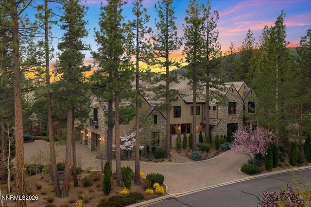 6025 Lake Geneva Drive, Reno, NV 89511