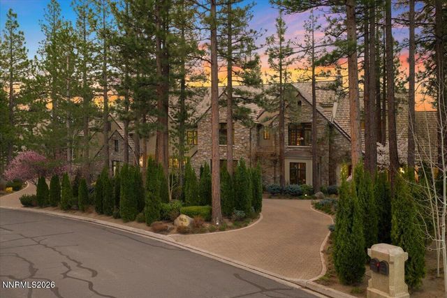 6025 Lake Geneva Drive, Reno, NV 89511