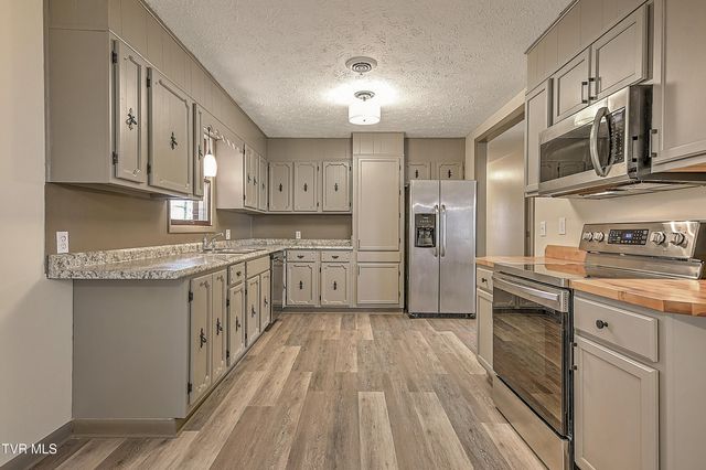 148 Whitehills Road, Kingsport, TN 37660