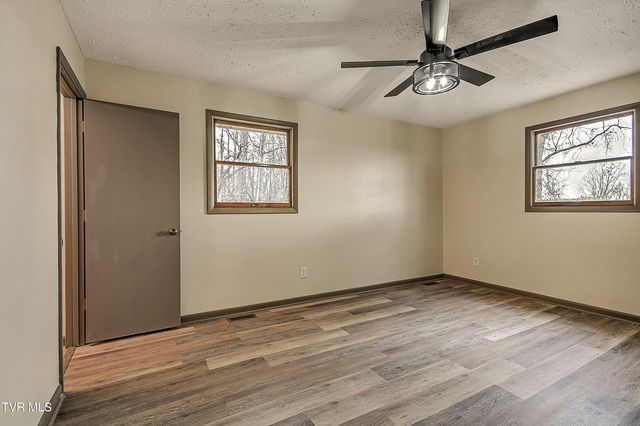 148 Whitehills Road, Kingsport, TN 37660