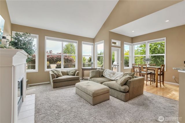1828 Mariner Circle NE, Tacoma, WA 98422