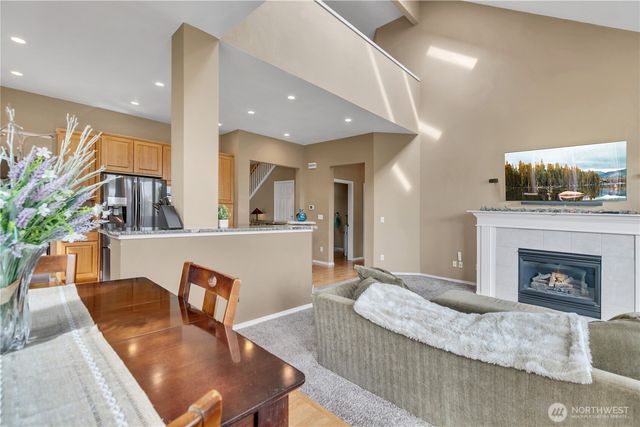 1828 Mariner Circle NE, Tacoma, WA 98422