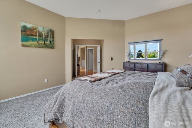 1828 Mariner Circle NE, Tacoma, WA 98422