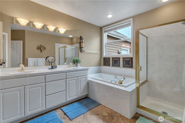 1828 Mariner Circle NE, Tacoma, WA 98422
