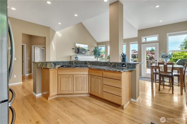 1828 Mariner Circle NE, Tacoma, WA 98422