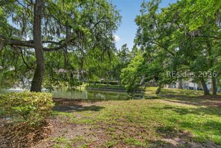 96 Mathews Dr Apt 19, Hilton Head Island, SC 29926