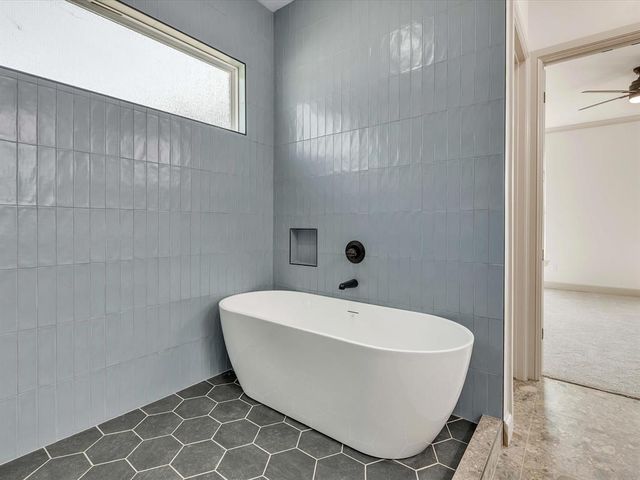 3556 Paso Robles, Edmond, OK 73034