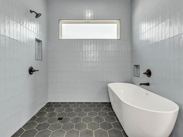 3556 Paso Robles, Edmond, OK 73034