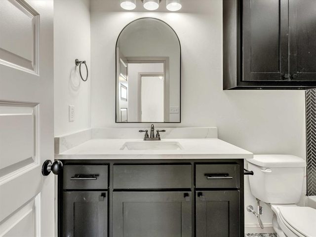 3556 Paso Robles, Edmond, OK 73034