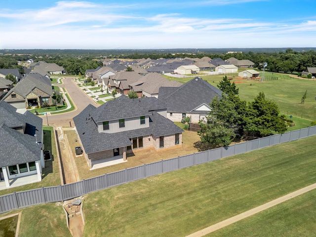 3556 Paso Robles, Edmond, OK 73034
