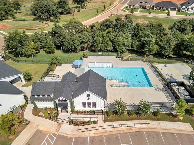 3556 Paso Robles, Edmond, OK 73034