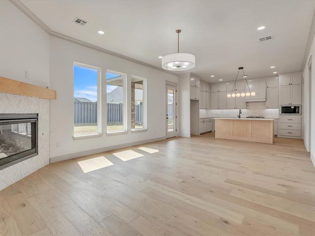 3556 Paso Robles, Edmond, OK 73034