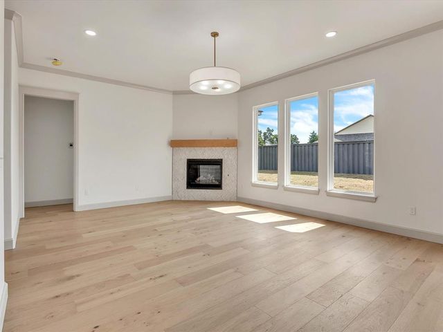 3556 Paso Robles, Edmond, OK 73034