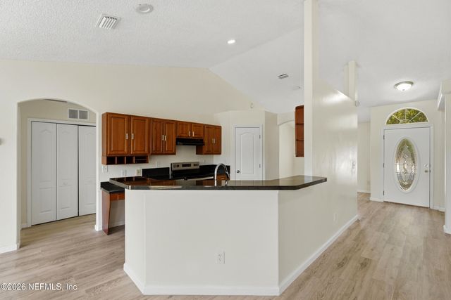 6878 WALL SPRINGS Drive, Jacksonville, FL 32222