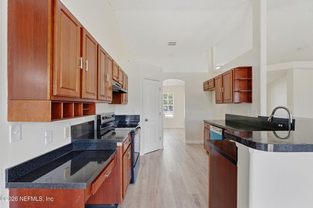 6878 WALL SPRINGS Drive, Jacksonville, FL 32222