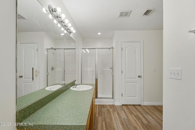 6878 WALL SPRINGS Drive, Jacksonville, FL 32222