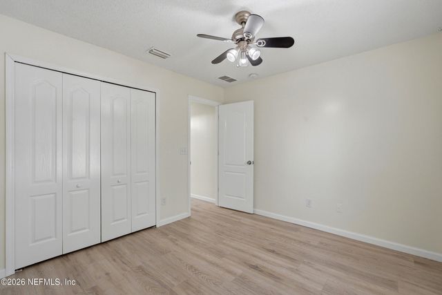 6878 WALL SPRINGS Drive, Jacksonville, FL 32222