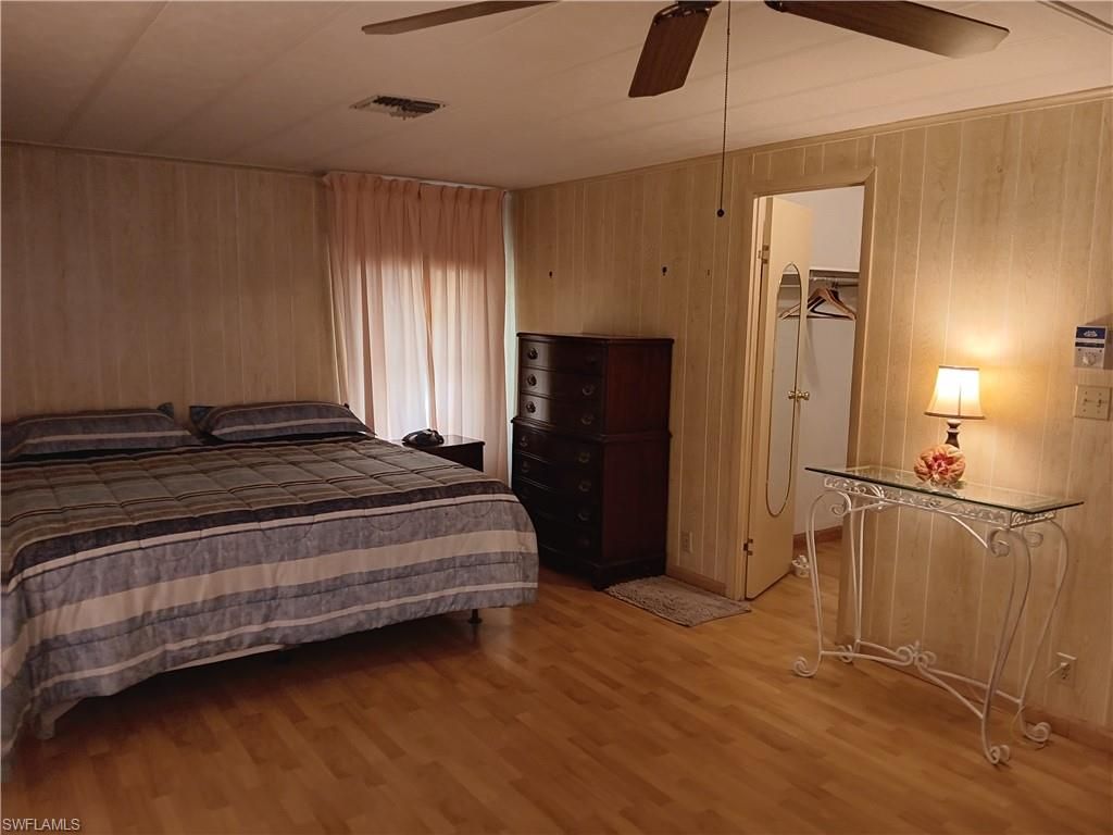 610 Friendly PL, NORTH FORT MYERS, FL 33917 — photo 2
