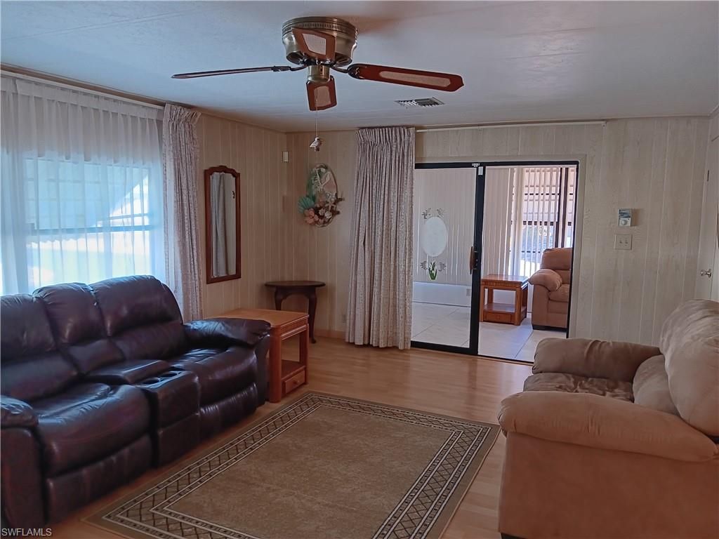 610 Friendly PL, NORTH FORT MYERS, FL 33917 — photo 5