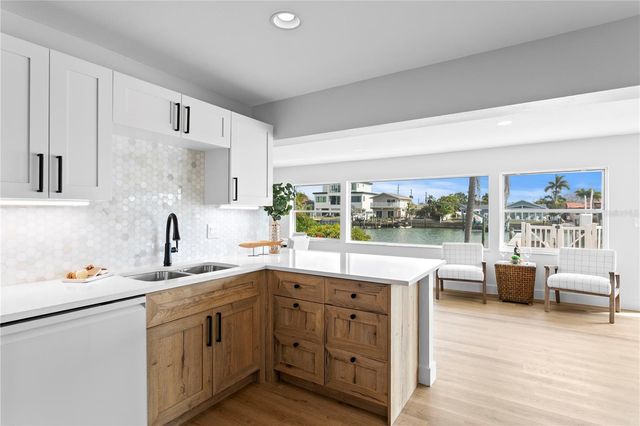 350 N JULIA CIRCLE, St Pete Beach, FL 33706