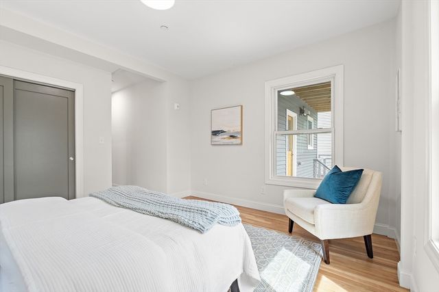 12 Foskett St 1, Somerville, MA 02144