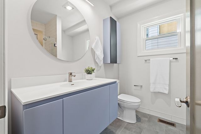 12 Foskett St 1, Somerville, MA 02144