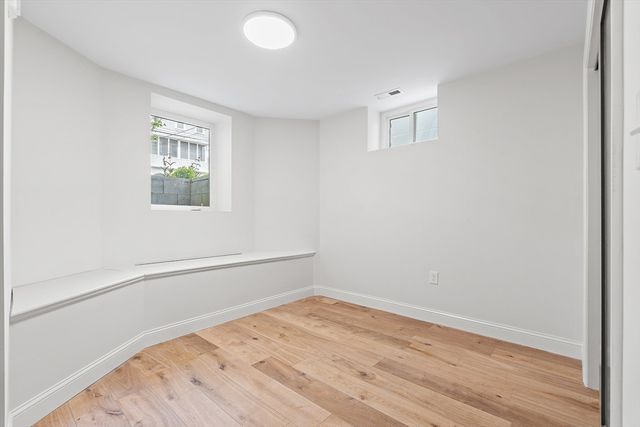 12 Foskett St 1, Somerville, MA 02144