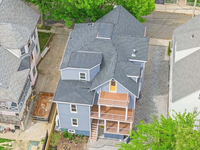 12 Foskett St 1, Somerville, MA 02144
