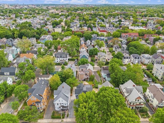 12 Foskett St 1, Somerville, MA 02144