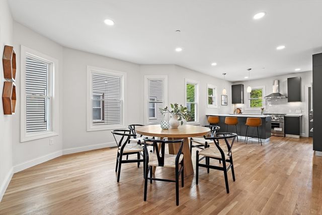 12 Foskett St 1, Somerville, MA 02144