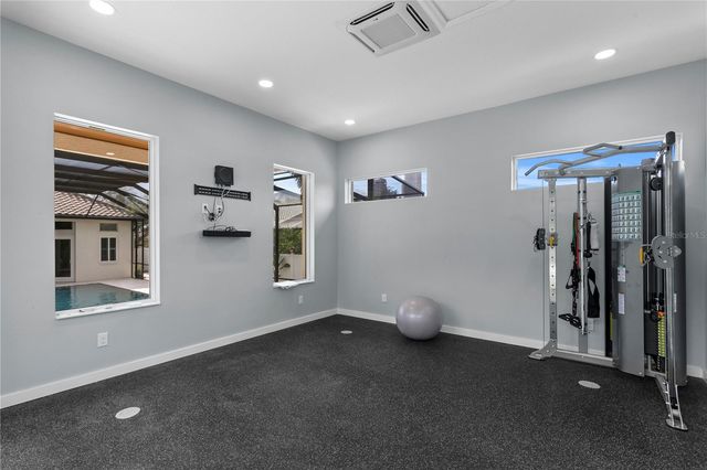 1230 DARLINGTON OAK CIRCLE NE, St Petersburg, FL 33703