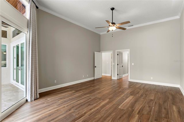1230 DARLINGTON OAK CIRCLE NE, St Petersburg, FL 33703