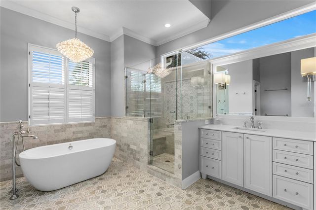 1230 DARLINGTON OAK CIRCLE NE, St Petersburg, FL 33703