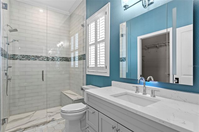 1230 DARLINGTON OAK CIRCLE NE, St Petersburg, FL 33703