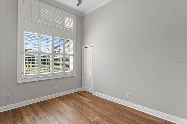 1230 DARLINGTON OAK CIRCLE NE, St Petersburg, FL 33703