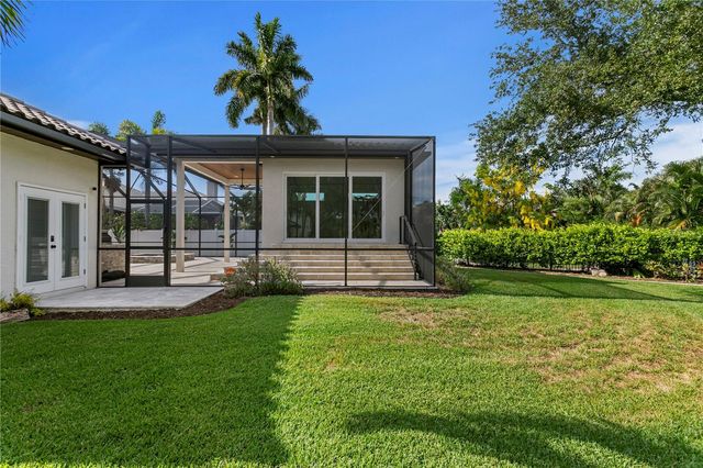 1230 DARLINGTON OAK CIRCLE NE, St Petersburg, FL 33703