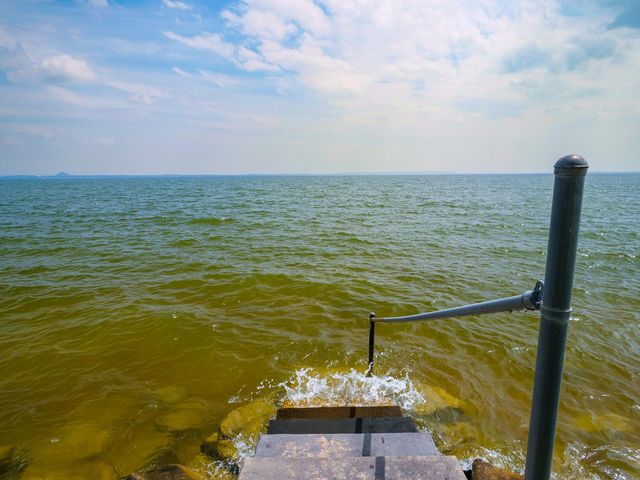 736 W Lakecrest DR, Bluffton, TX 78607