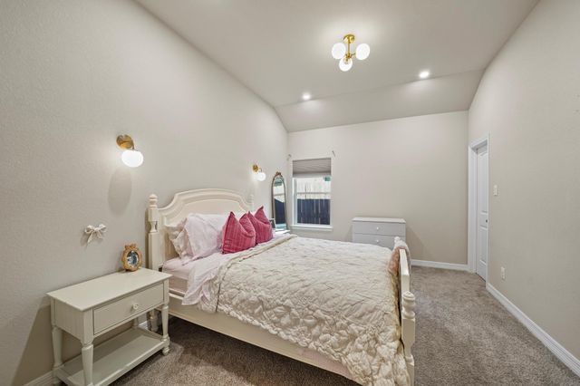 1411 Avenue I, Danbury, TX 77534