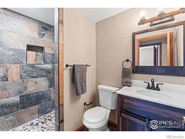 317 Dunraven Glade Road, Glen Haven, CO 80532