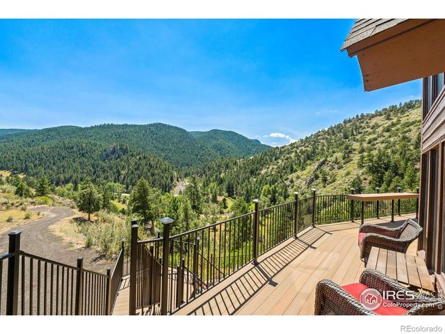 317 Dunraven Glade Road, Glen Haven, CO 80532